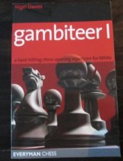 28083 Davies, N. Gambiteer I, a hard hitting chess opening repertoire for White